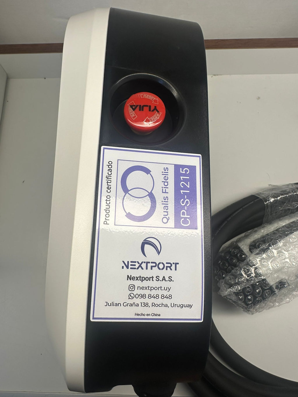 Cargador para Autos Eléctricos Monofásico 7,4 kW – Wallbox con App y Cable T2 / GBT